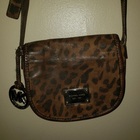 Michael Kors Handbags - Well-Loved Michael Kors Crossbody